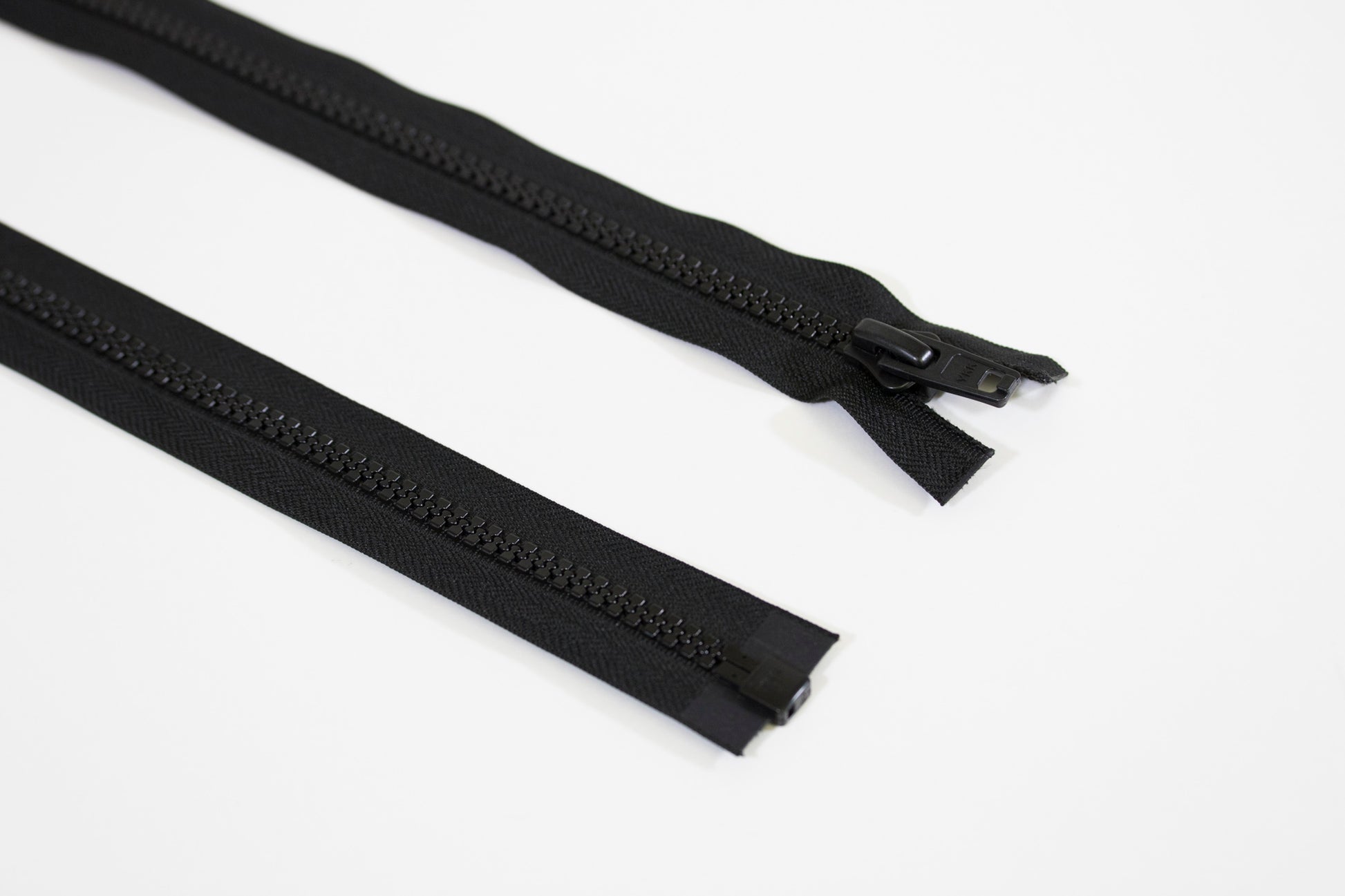 YKK avohammasketju 10 mm musta