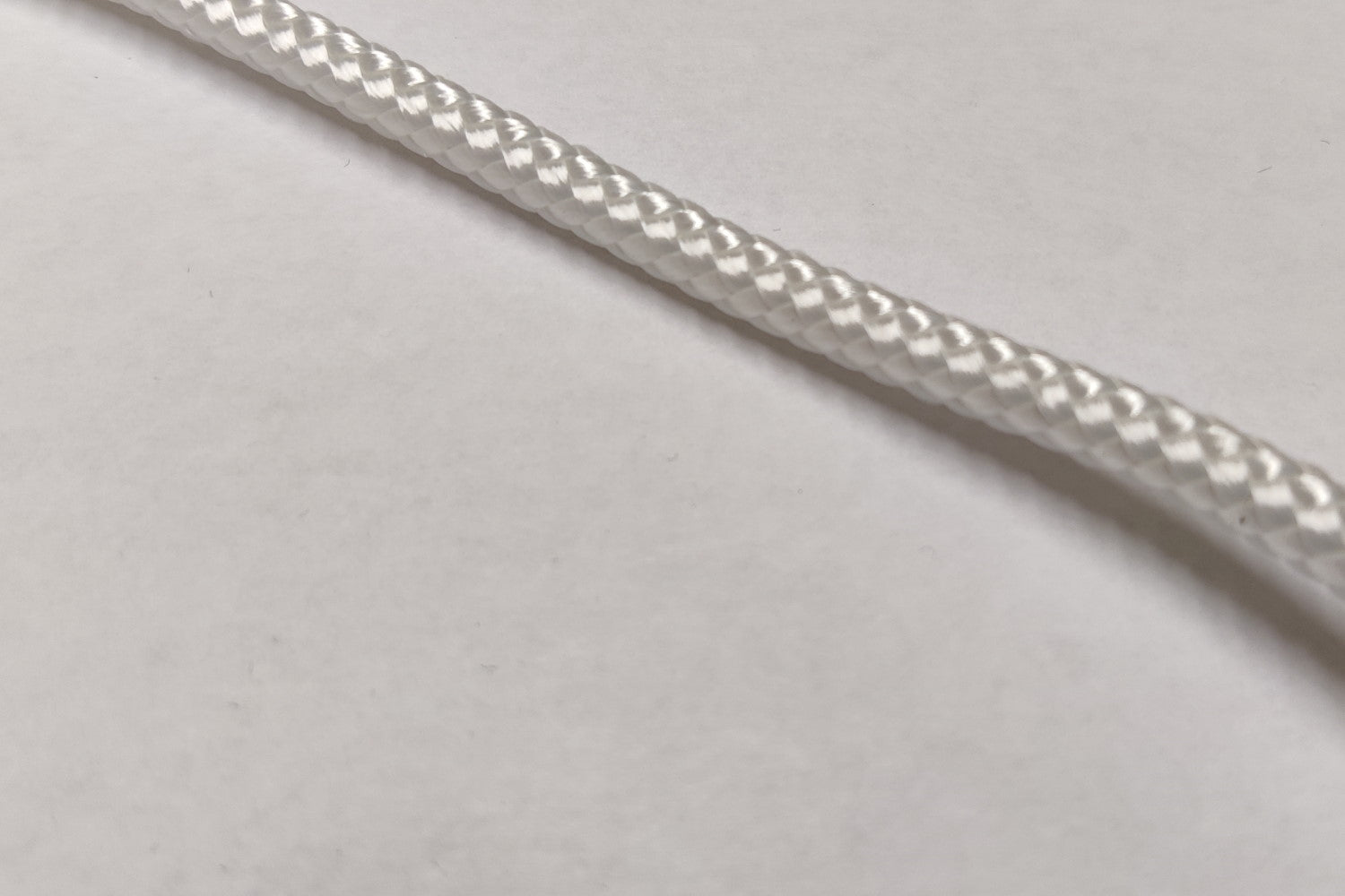 lippunaru, palmikoitu, valkoinen, 3, 4, 6 ja 8 mm